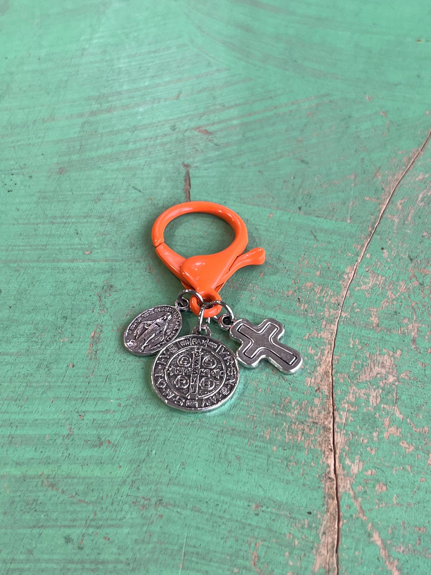 Multicolor Metal Protection Clips: Orange