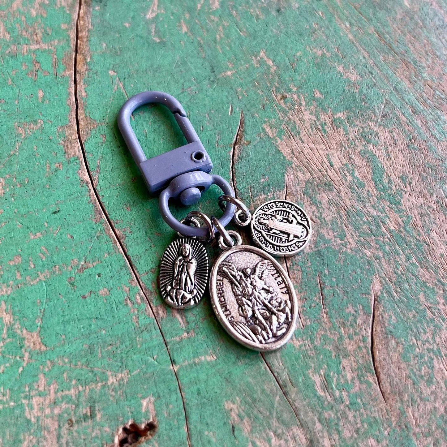 Multicolor Small Metal Protection Clips: Blue